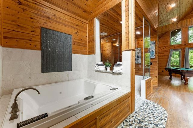 265 Maple Ridge Drive, Cleveland, GA 30528