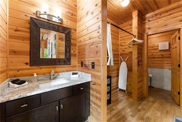 265 Maple Ridge Drive, Cleveland, GA 30528