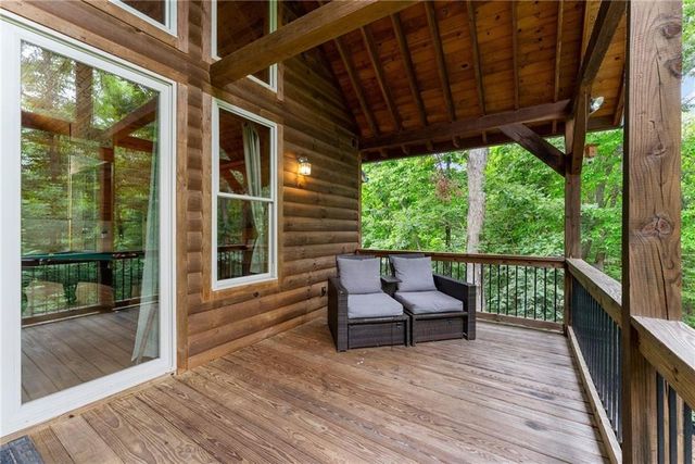 265 Maple Ridge Drive, Cleveland, GA 30528