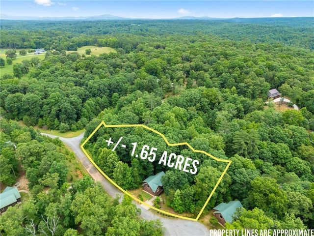 265 Maple Ridge Drive, Cleveland, GA 30528