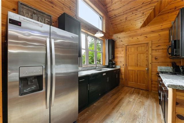 265 Maple Ridge Drive, Cleveland, GA 30528