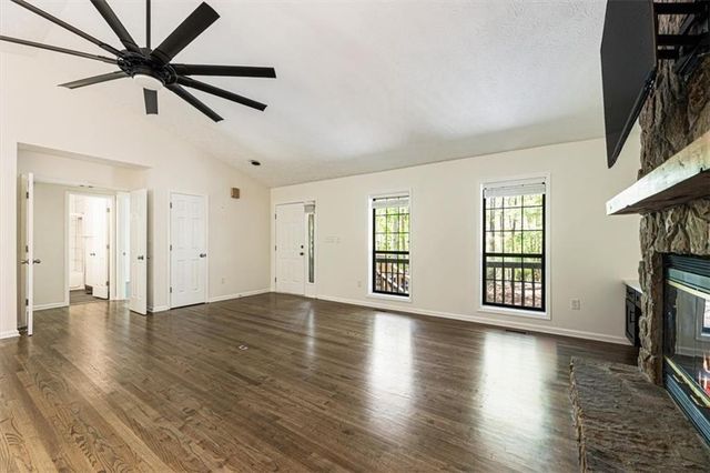 190 Red Coat Pass, Jasper, GA 30143
