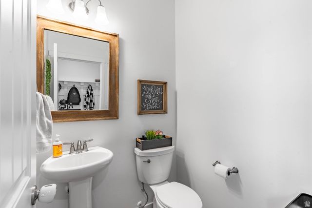 663 S CROOKED POST WAY, Saratoga Springs, UT 84045