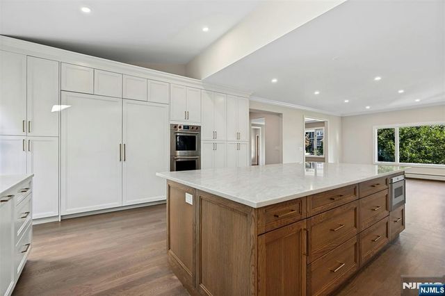 306 Ogden Avenue, Teaneck, NJ 07666