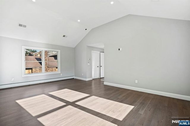 306 Ogden Avenue, Teaneck, NJ 07666