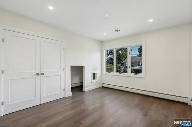 306 Ogden Avenue, Teaneck, NJ 07666