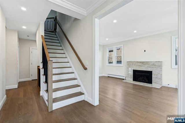 306 Ogden Avenue, Teaneck, NJ 07666