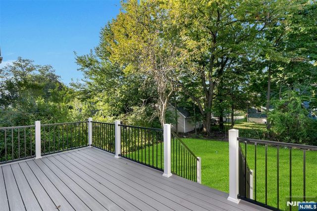 306 Ogden Avenue, Teaneck, NJ 07666