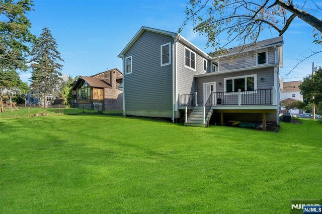 306 Ogden Avenue, Teaneck, NJ 07666
