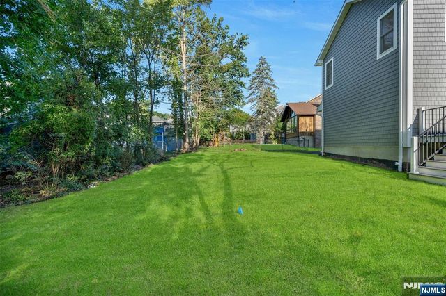 306 Ogden Avenue, Teaneck, NJ 07666