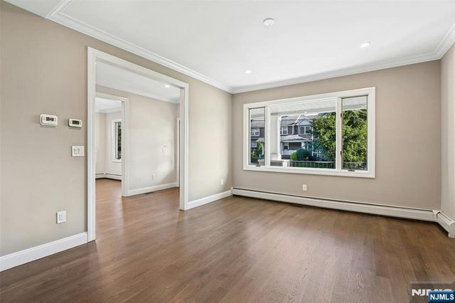 306 Ogden Avenue, Teaneck, NJ 07666