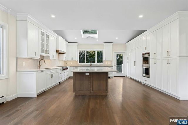 306 Ogden Avenue, Teaneck, NJ 07666