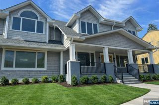 306 Ogden Avenue, Teaneck, NJ 07666