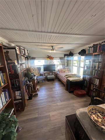 204 52ND AVENUE PLAZA E, Bradenton, FL 34203