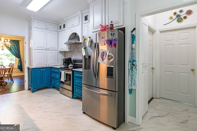 204 Weatherford Place, Macon, GA 31210