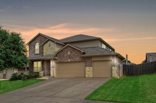 1225 Feather Crest Drive, Krum, TX 76249
