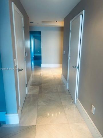 3330 NE 190th Street 1719, Aventura, FL 33180