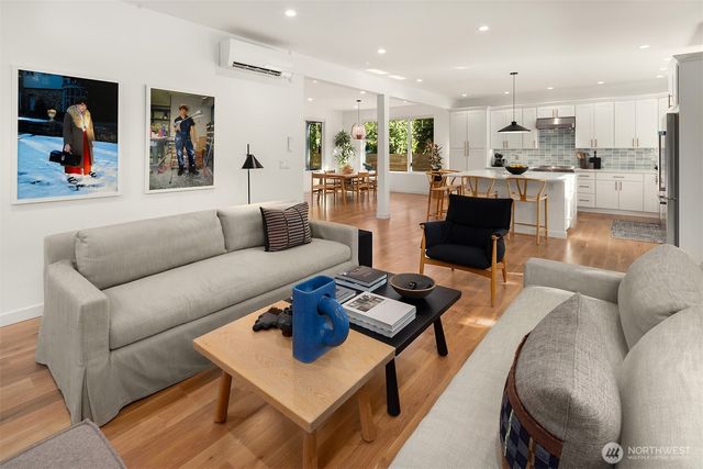 10419 41st Avenue SW, Seattle, WA 98146