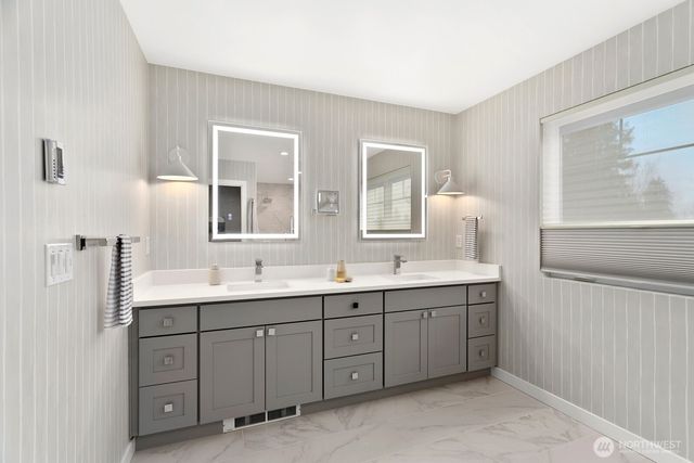 10419 41st Avenue SW, Seattle, WA 98146