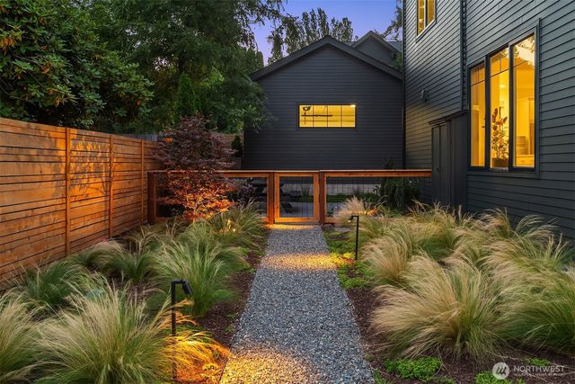 10419 41st Avenue SW, Seattle, WA 98146