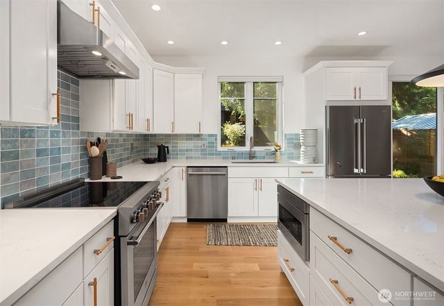 10419 41st Avenue SW, Seattle, WA 98146