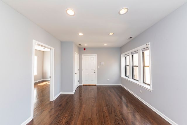 1010 S 1st Avenue 201, Maywood, IL 60153