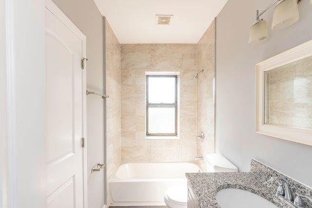 1010 S 1st Avenue 201, Maywood, IL 60153