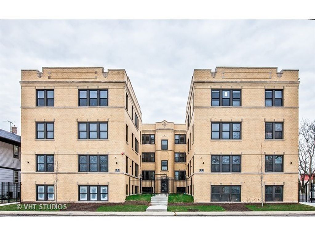 1010 S 1st Avenue 201, Maywood, IL 60153