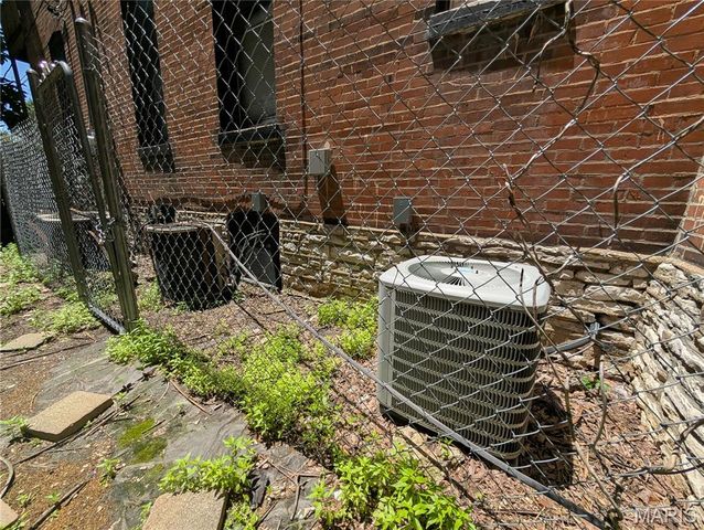 2742 Osage Street, St Louis, MO 63118