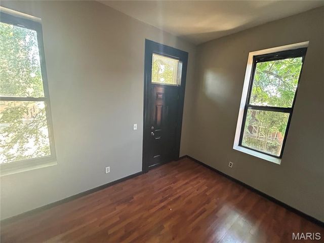 2742 Osage Street, St Louis, MO 63118