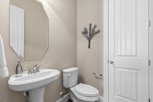 1436 Flint Rock LOOP, Driftwood, TX 78619