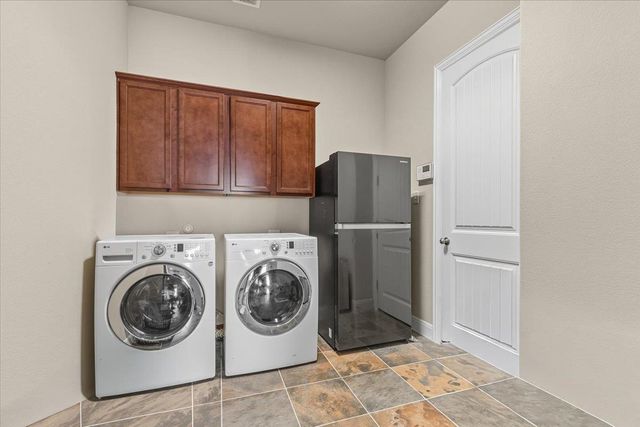 1436 Flint Rock LOOP, Driftwood, TX 78619