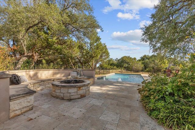 1436 Flint Rock LOOP, Driftwood, TX 78619