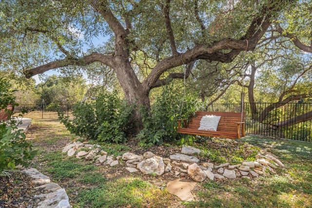 1436 Flint Rock LOOP, Driftwood, TX 78619