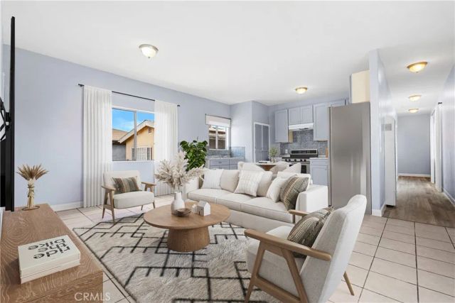 10406 Avalon Boulevard, Los Angeles, CA 90003