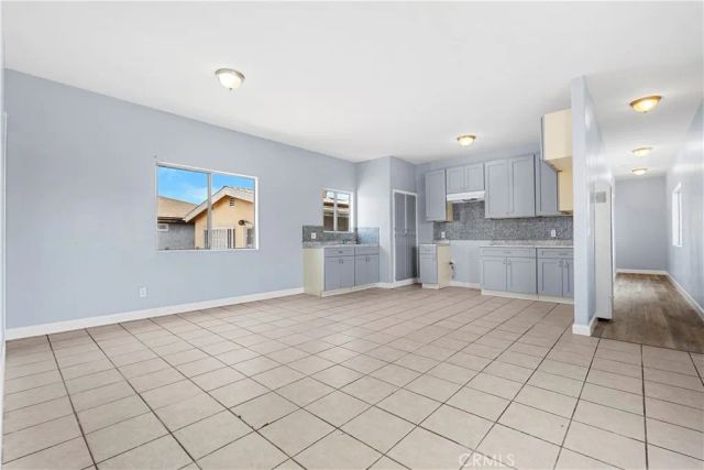 10406 Avalon Boulevard, Los Angeles, CA 90003