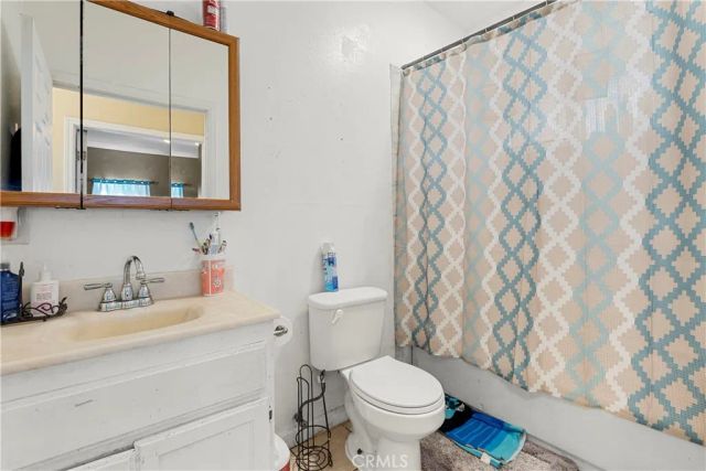 10406 Avalon Boulevard, Los Angeles, CA 90003