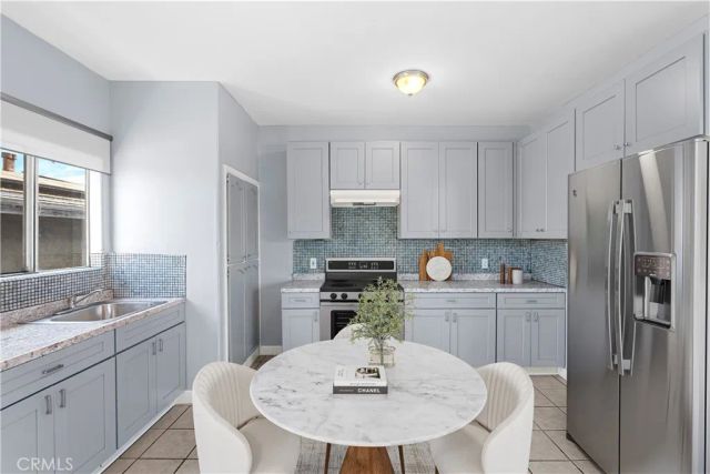 10406 Avalon Boulevard, Los Angeles, CA 90003