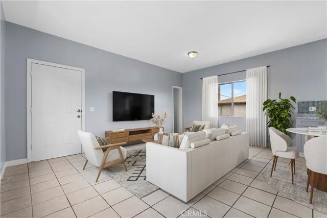 10406 Avalon Boulevard, Los Angeles, CA 90003