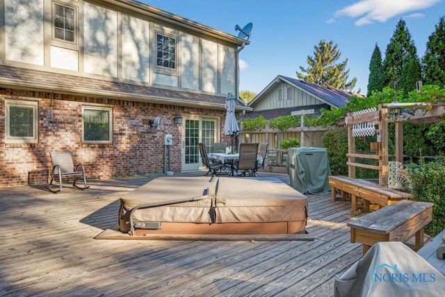 2945 Byrnwyck, Maumee, OH 43537