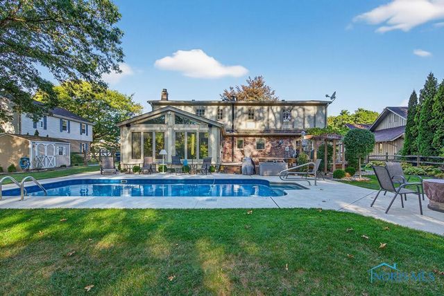 2945 Byrnwyck, Maumee, OH 43537