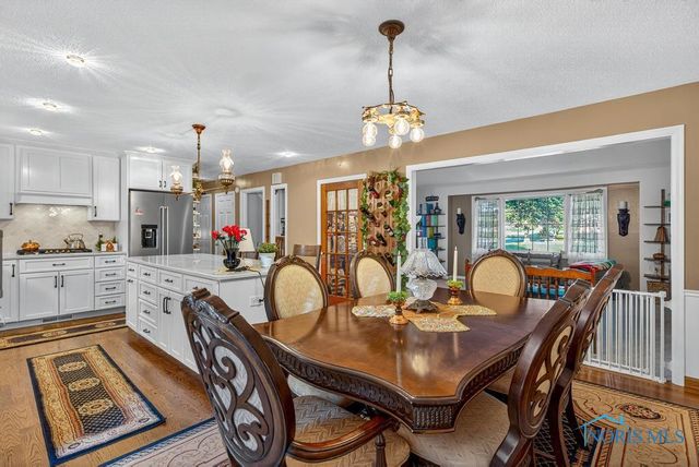 2945 Byrnwyck, Maumee, OH 43537