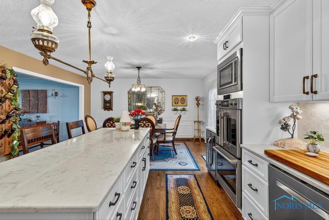 2945 Byrnwyck, Maumee, OH 43537