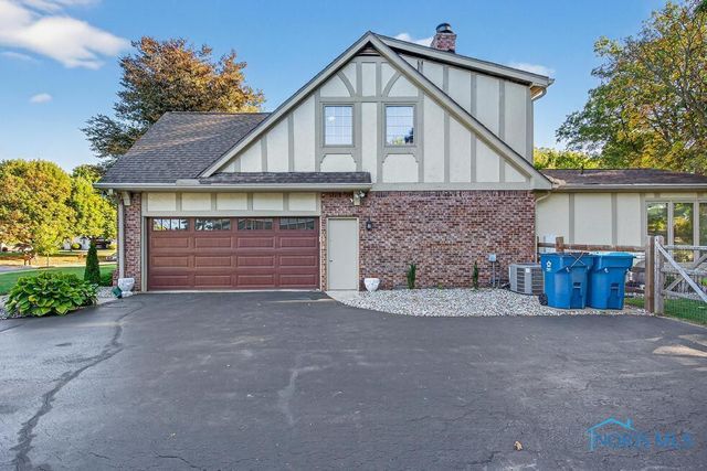 2945 Byrnwyck, Maumee, OH 43537