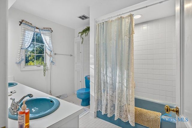 2945 Byrnwyck, Maumee, OH 43537