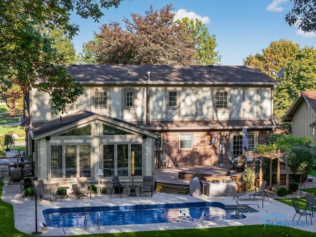 2945 Byrnwyck, Maumee, OH 43537