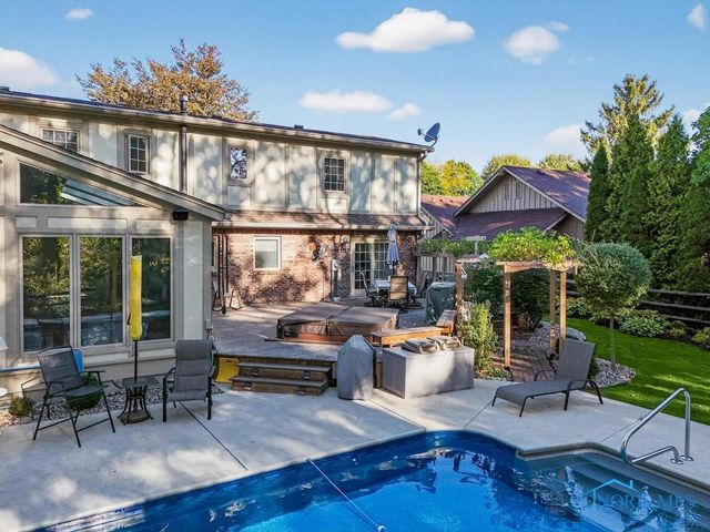 2945 Byrnwyck, Maumee, OH 43537