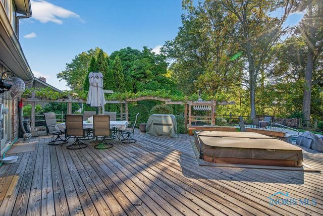 2945 Byrnwyck, Maumee, OH 43537