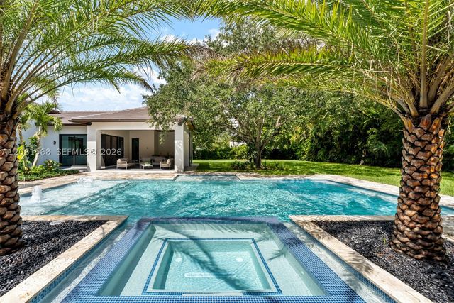 9475 SW 117th Ter, Miami, FL 33176