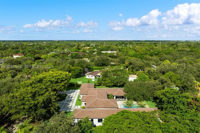 9475 SW 117th Ter, Miami, FL 33176